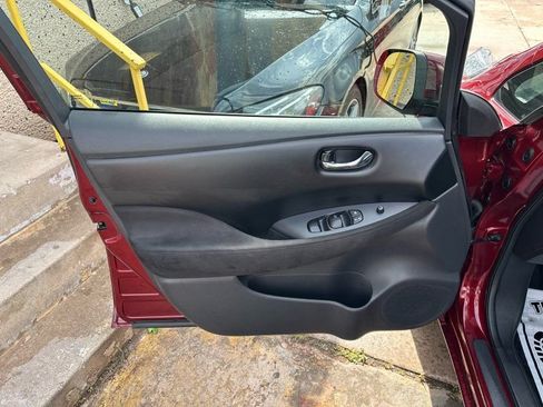 Used 2016 Nissan Leaf S w/ Charger Package FWD image 11
