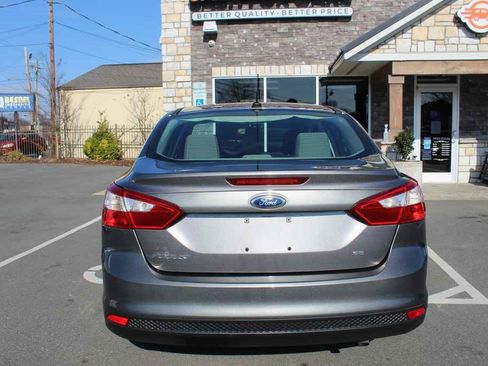 Used 2014 Ford Focus SE image 6