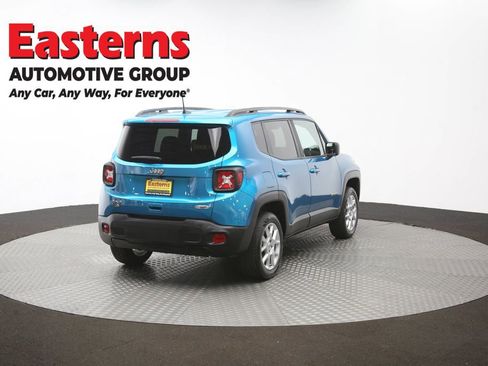 Used 2022 Jeep Renegade Latitude w/ Convenience Group AWD/4WD image 40