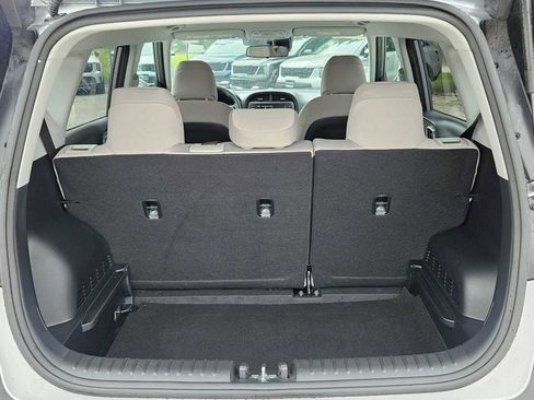 Certified 2025 Kia Soul LX w/ LX Technology Package FWD image 29