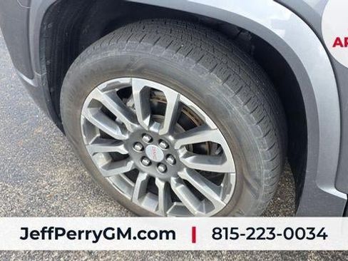 Used 2022 GMC Acadia Denali w/ Denali Ultimate Package AWD/4WD image 11