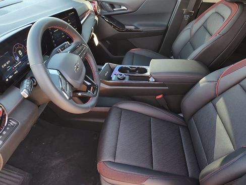 New 2026 Chevrolet Equinox RS image 10