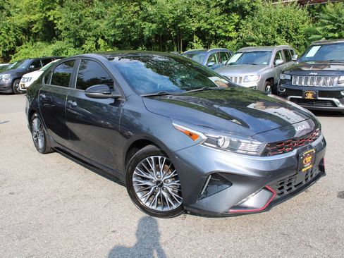 Used 2022 Kia Forte GT-Line w/ GT-Line Premium Package image 4