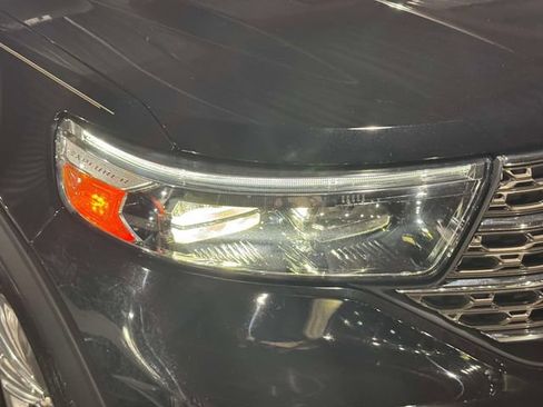 Used 2021 Ford Explorer King Ranch RWD image 12