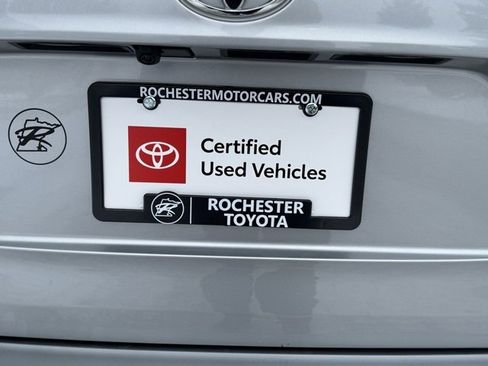 Certified 2021 Toyota Highlander XLE image 47