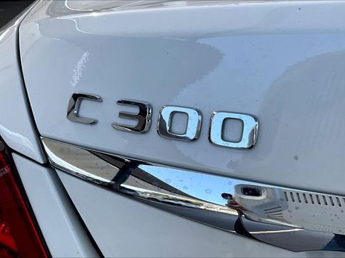Used 2021 Mercedes-Benz C 300 Sedan image 9