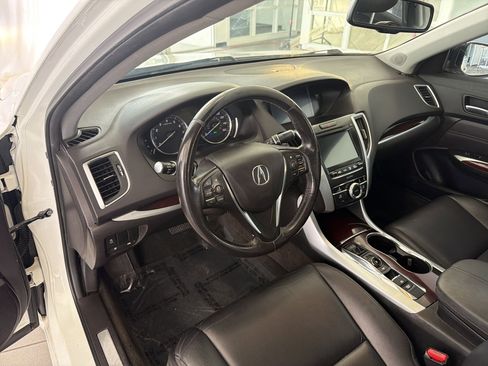 Used 2016 Acura TLX V6 image 4