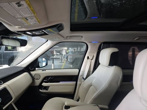 Used 2019 Land Rover Range Rover Long Wheelbase Supercharged image 16