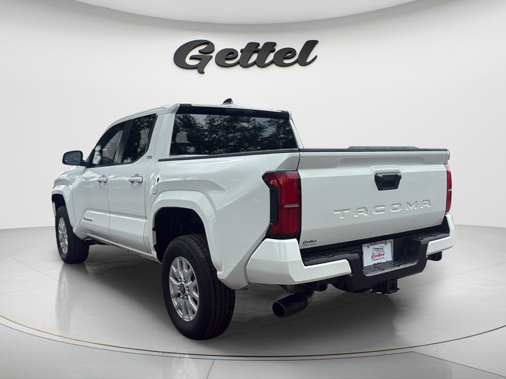 Used 2024 Toyota Tacoma SR5 RWD image 7