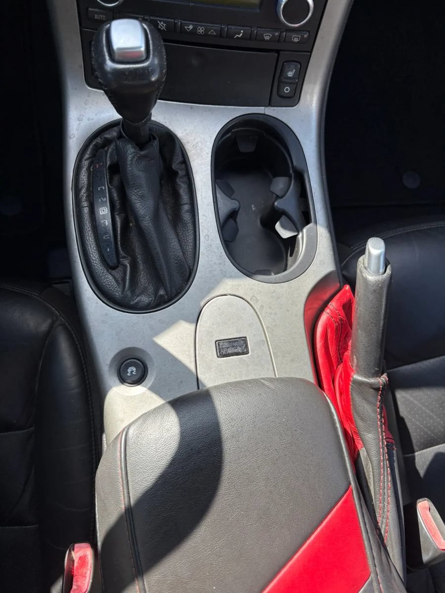 Used 2005 Chevrolet Corvette Convertible w/ Preferred Equipment Group RWD image 24