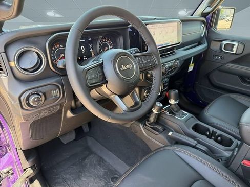 New 2026 Jeep Gladiator Sport AWD/4WD image 4