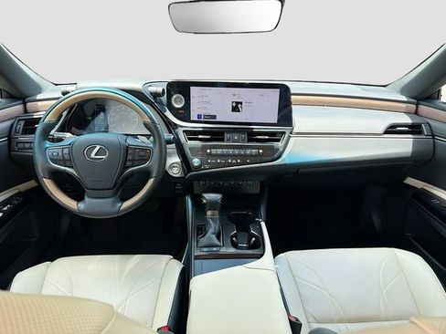 Used 2024 Lexus ES 300h w/ Technology Package FWD image 16