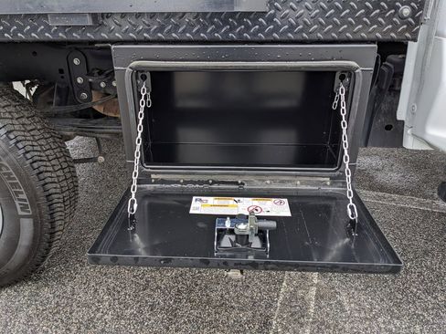 Used 2024 Ford F250 XL image 21