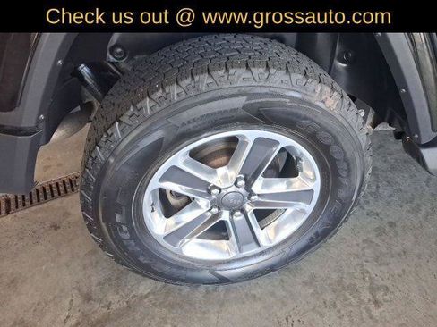 Certified 2019 Jeep Wrangler Unlimited Sahara w/ Cold Weather Group AWD/4WD image 10