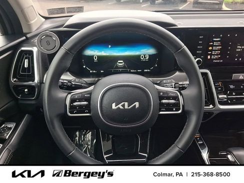 Certified 2023 Kia Sorento SX AWD/4WD image 24