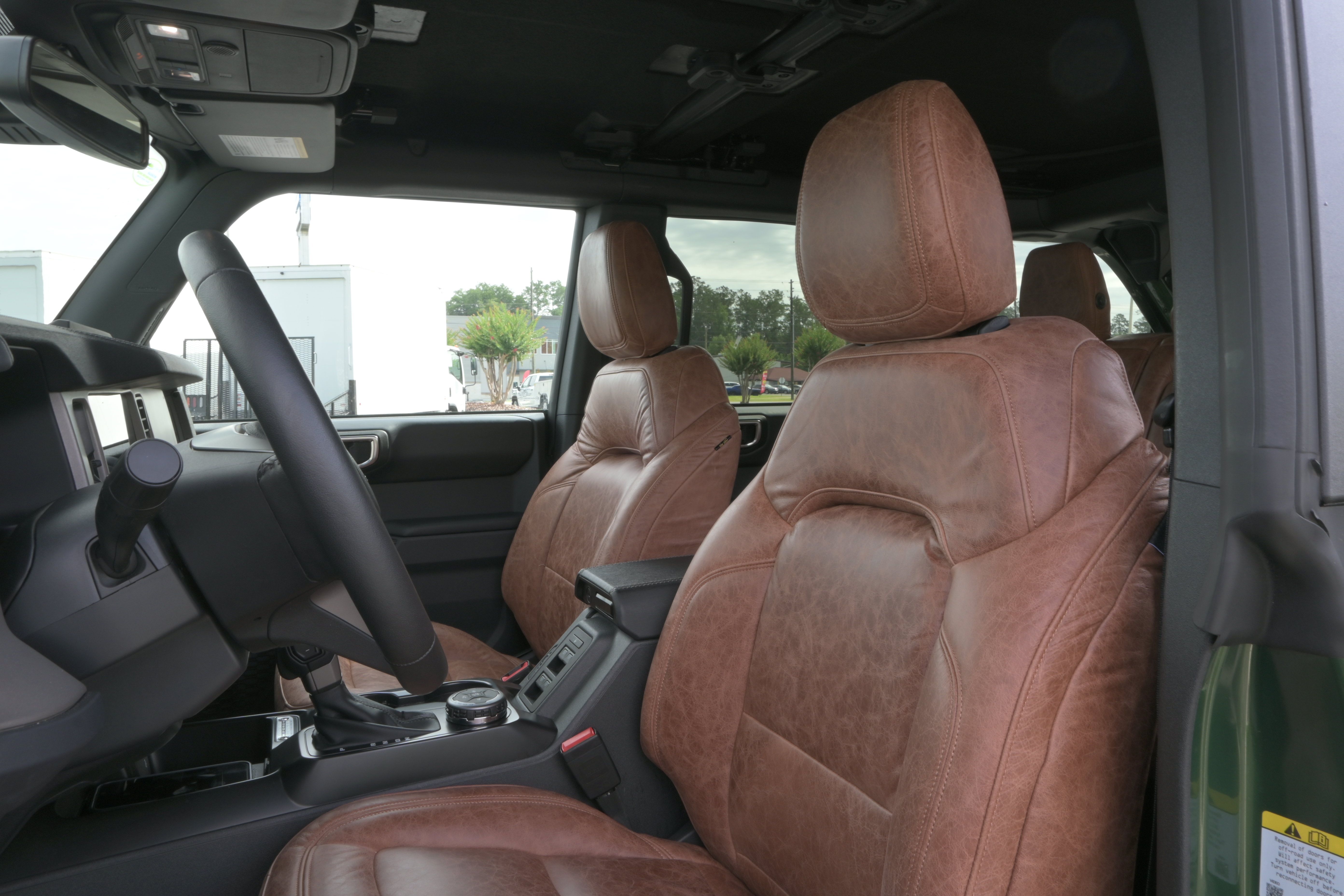 Used 2025 Ford Bronco Outer Banks AWD/4WD image 9