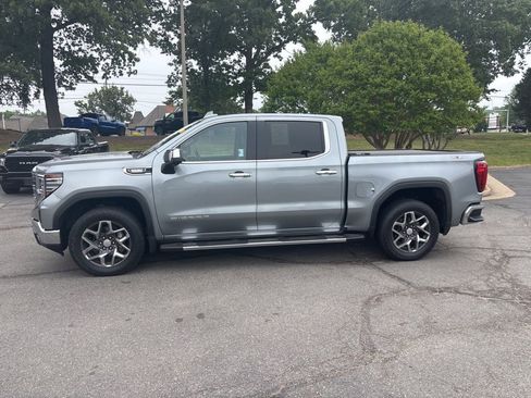 Used 2023 GMC Sierra 1500 SLT w/ SLT Premium Package AWD/4WD image 1