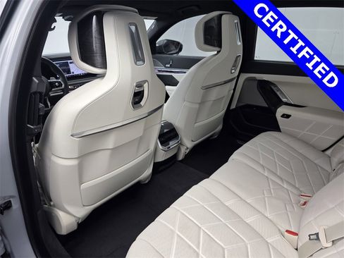 Used 2023 BMW 760i xDrive w/ Luxury Rear Seating Package image 14