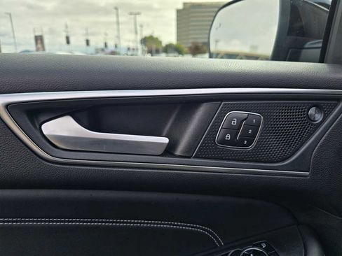 Used 2024 Ford Edge Titanium image 26