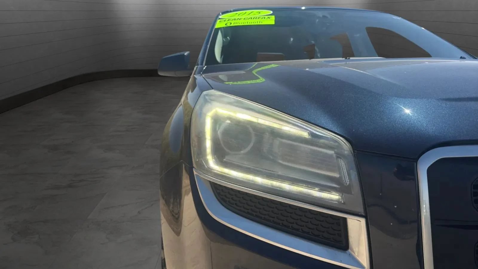Used 2015 GMC Acadia SLE FWD image 31