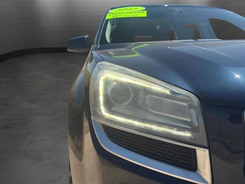 Used 2015 GMC Acadia SLE FWD image 31