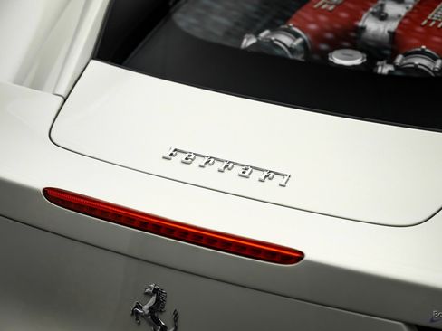 Used 2015 Ferrari 458 Italia Coupe image 36