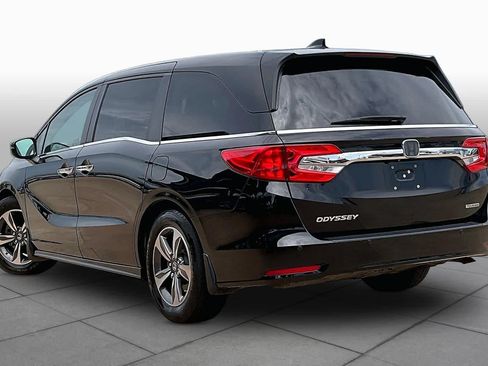 Used 2018 Honda Odyssey Touring image 12
