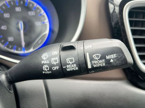Used 2018 Chrysler Pacifica Touring-L Plus FWD image 25