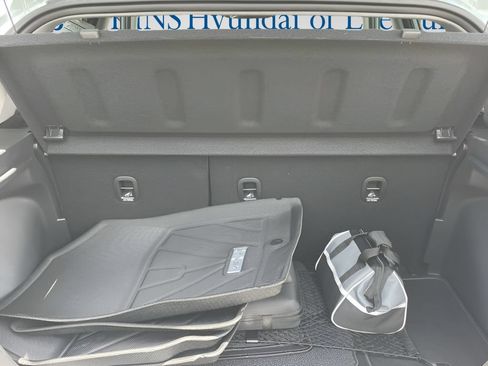 New 2026 Hyundai Venue SE FWD image 13