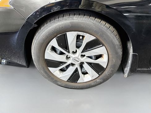 Used 2019 Nissan Altima 2.5 S FWD image 38