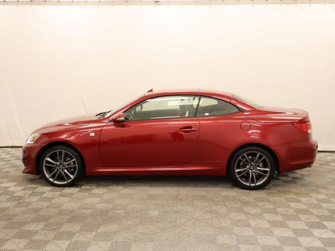 Used 2014 Lexus IS 250C image 2