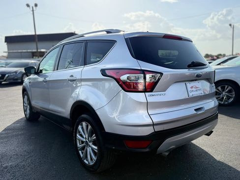 Used 2017 Ford Escape Titanium FWD image 5