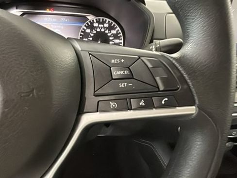 Used 2023 Nissan Altima 2.5 SV AWD/4WD image 16