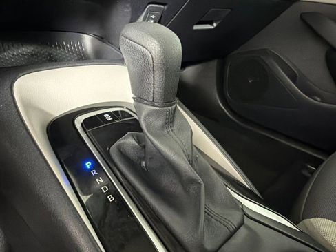 Used 2025 Toyota Corolla LE image 30