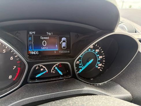Used 2014 Ford Escape Titanium w/ Equipment Group 401A FWD image 12