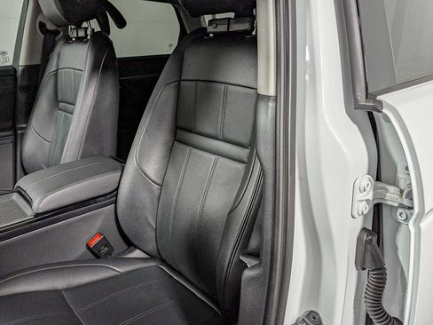 Used 2022 Land Rover Range Rover Evoque S image 16