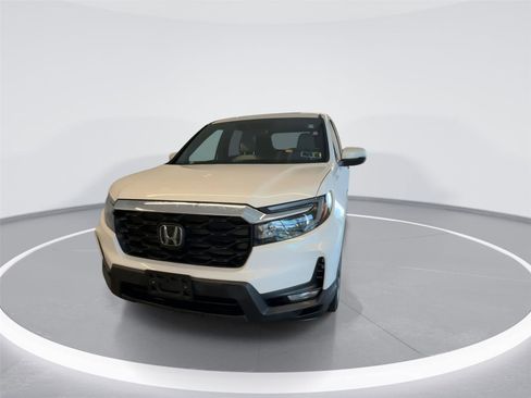 Used 2023 Honda Passport EX-L image 2