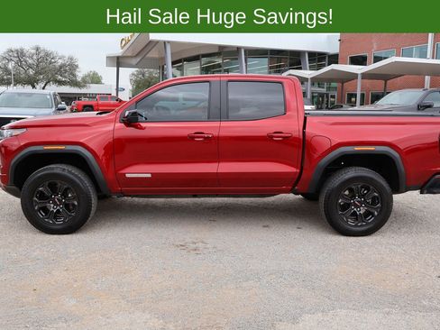 Used 2024 GMC Canyon Elevation RWD image 2