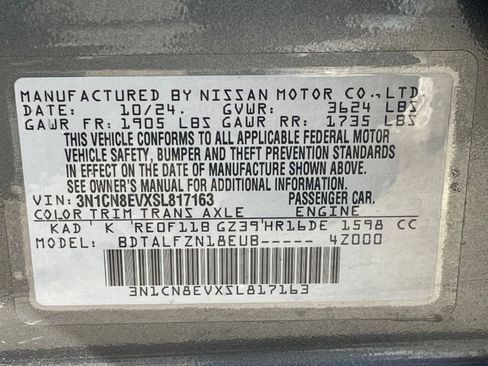 Used 2025 Nissan Versa SV image 27