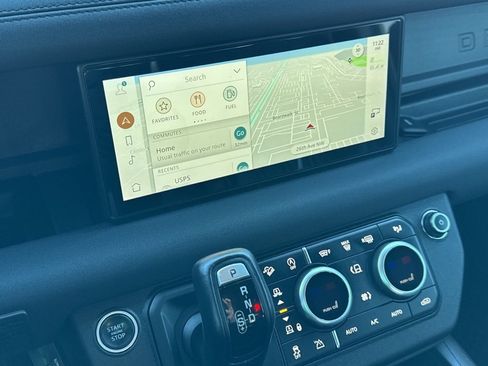 Used 2021 Land Rover Defender 90 X-Dynamic S image 13