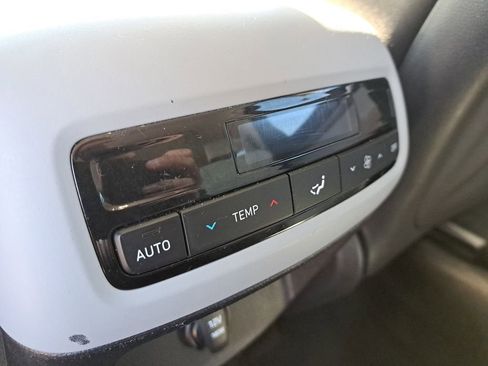 Used 2022 Hyundai Palisade SEL image 11