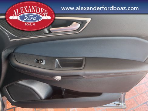 Used 2022 Ford Edge SEL w/ Sport Appearance Package AWD/4WD image 14