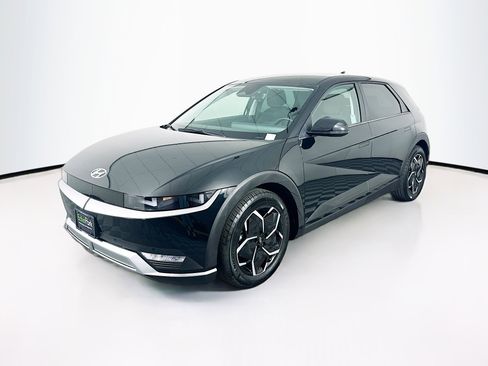 Used 2024 Hyundai Ioniq 5 SEL RWD image 3
