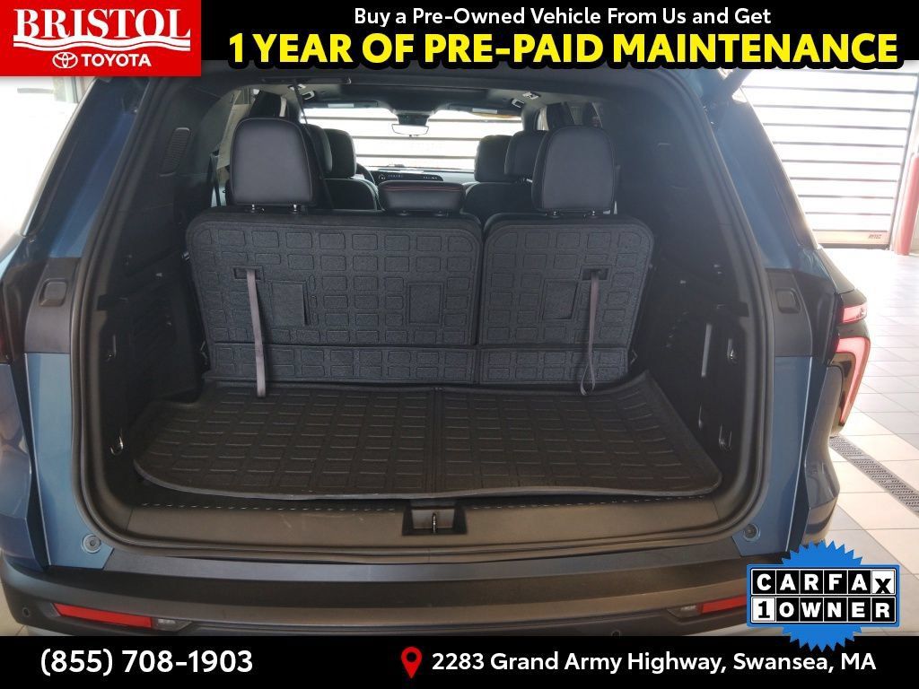 Used 2024 Chevrolet Traverse Z71 w/ Enhanced Driving Package AWD/4WD image 33