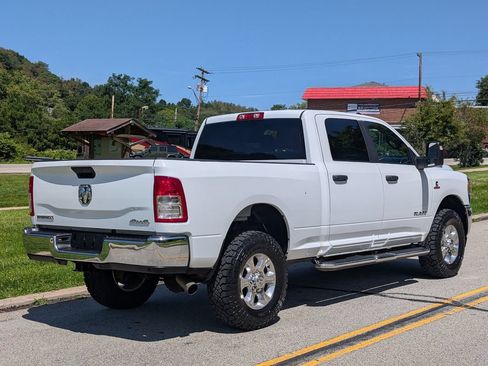 Used 2024 RAM 2500 Big Horn w/ Off Road Package AWD/4WD image 5