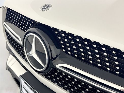 Certified 2022 Mercedes-Benz GLE 350 w/ AMG Line Exterior image 13