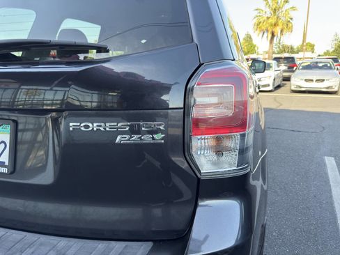 Used 2017 Subaru Forester 2.5i w/ Alloy Wheel Package AWD/4WD image 24