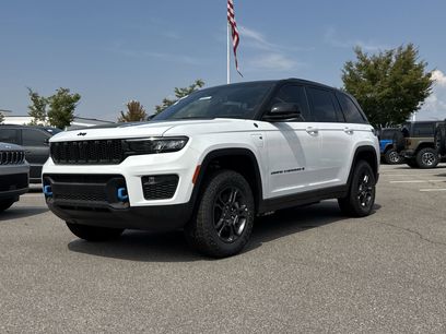 New 2025 Jeep Grand Cherokee Trailhawk w/ Luxury Tech Group III
