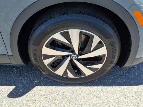 Certified 2025 Volkswagen ID.4 Pro RWD image 9