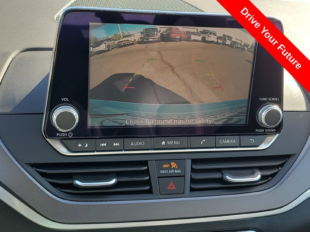 Used 2025 Nissan Altima 2.5 SR AWD/4WD image 13
